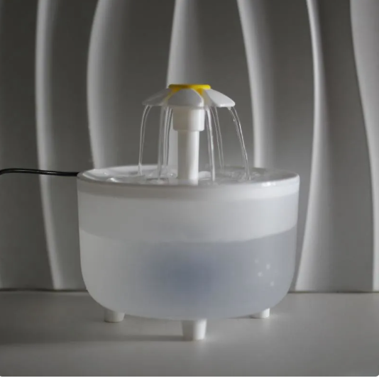 Cat Water Fountain with Constant Heat